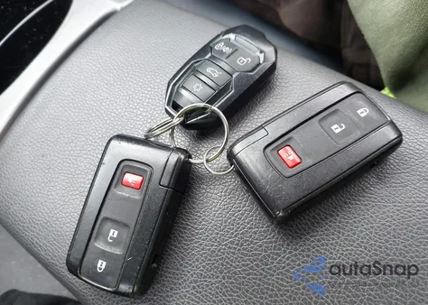 2007 Toyota Prius from USA, damaged, VIN JTDKB20U073227392